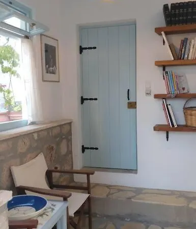 בית נופש Chrisi's And Jasmin's House *