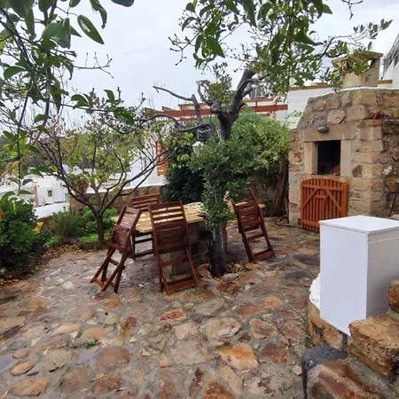 Chrisi's And Jasmin's House בית נופש *