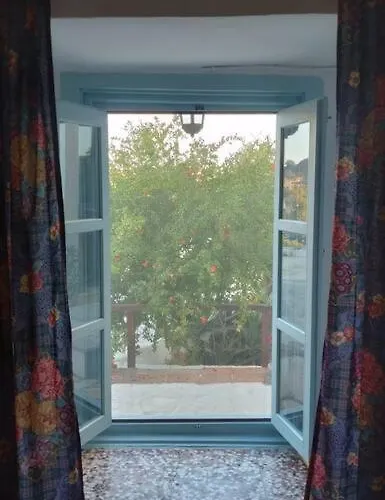 بيت للعطل Chrisi's And Jasmin's House Pátmos