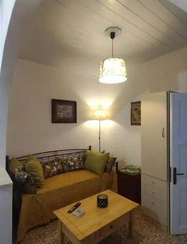 Chrisi's And Jasmin's House بيت للعطل