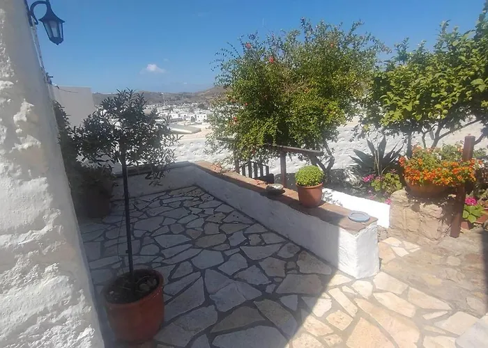 بيت للعطل Chrisi's And Jasmin's House Pátmos