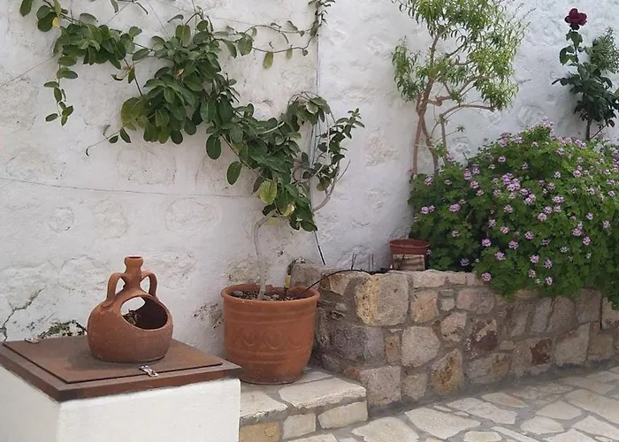 بيت للعطل Chrisi's And Jasmin's House Pátmos