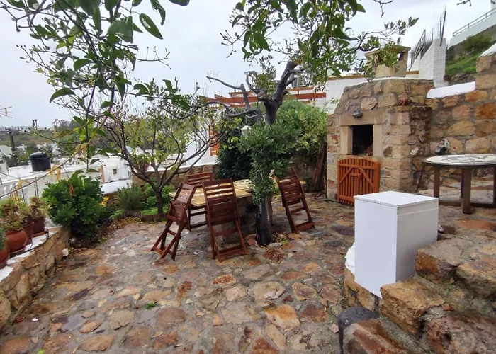 Chrisi's And Jasmin's House بيت للعطل *